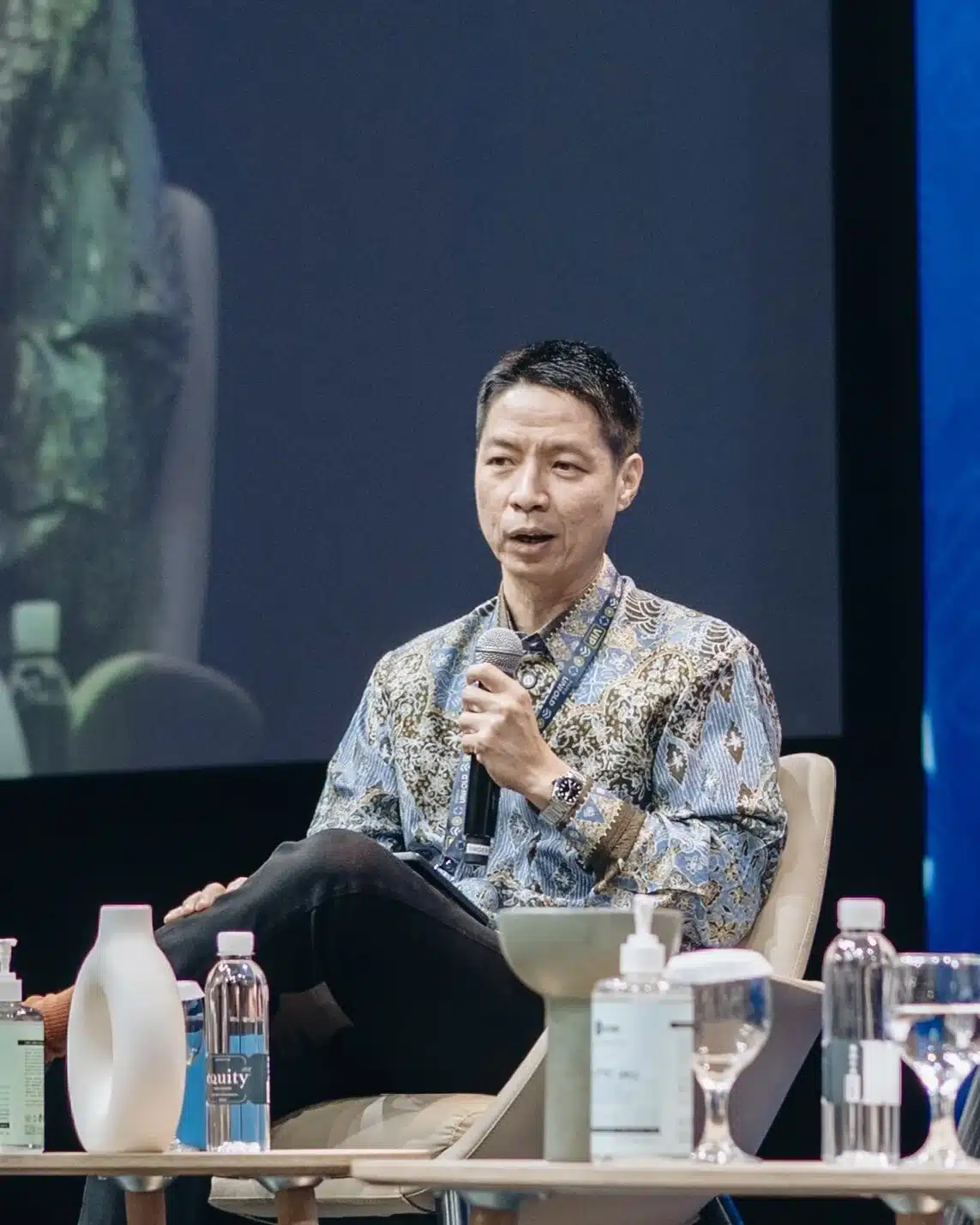 Abraham Hidayat Skystar Capital Saratoga Investama